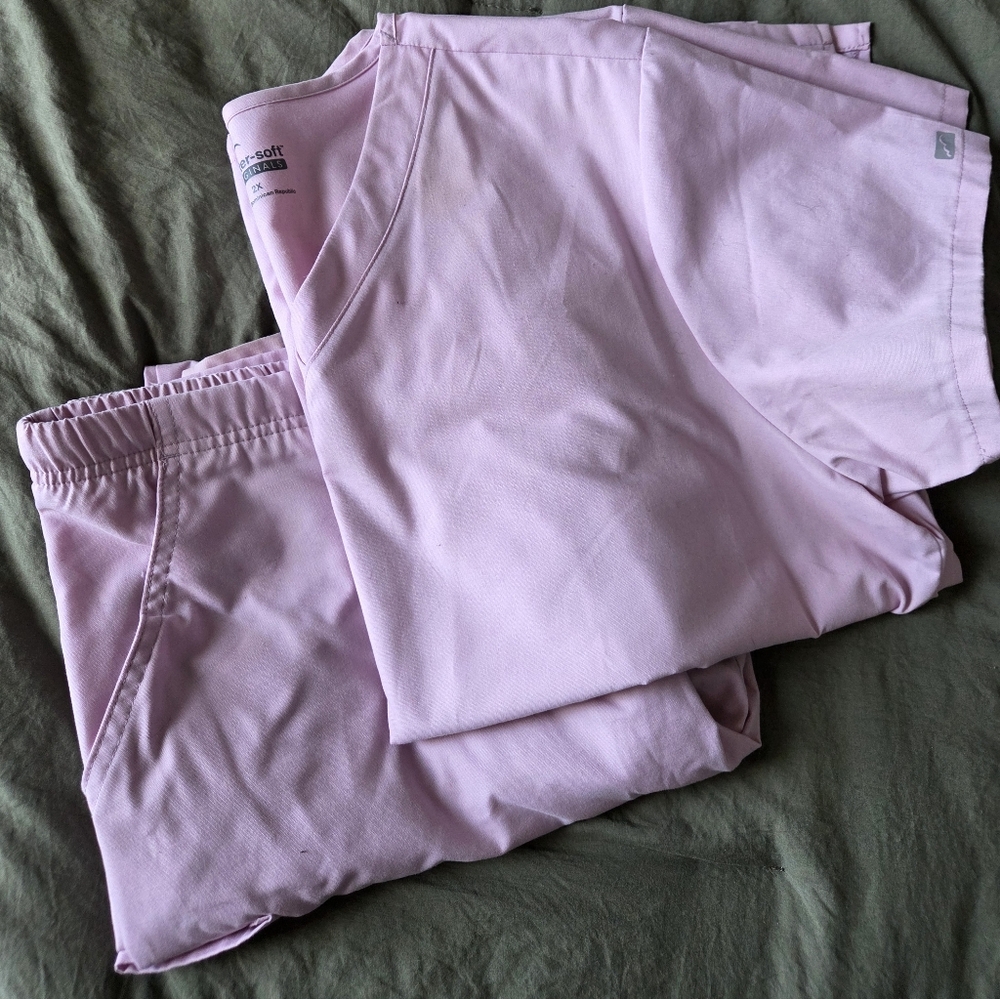UA Buttersoft Scrub Bottoms